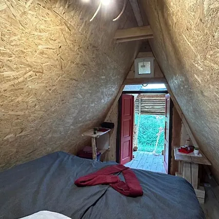 Campsite Male Mile Acko *